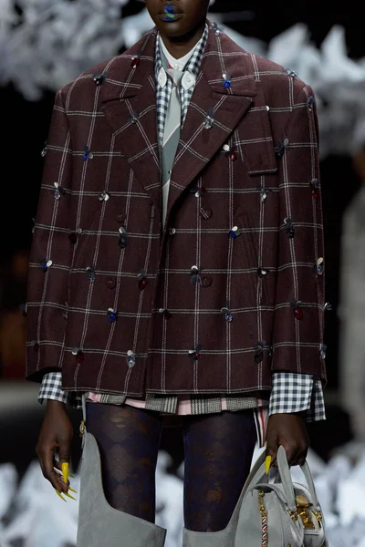 Look 98